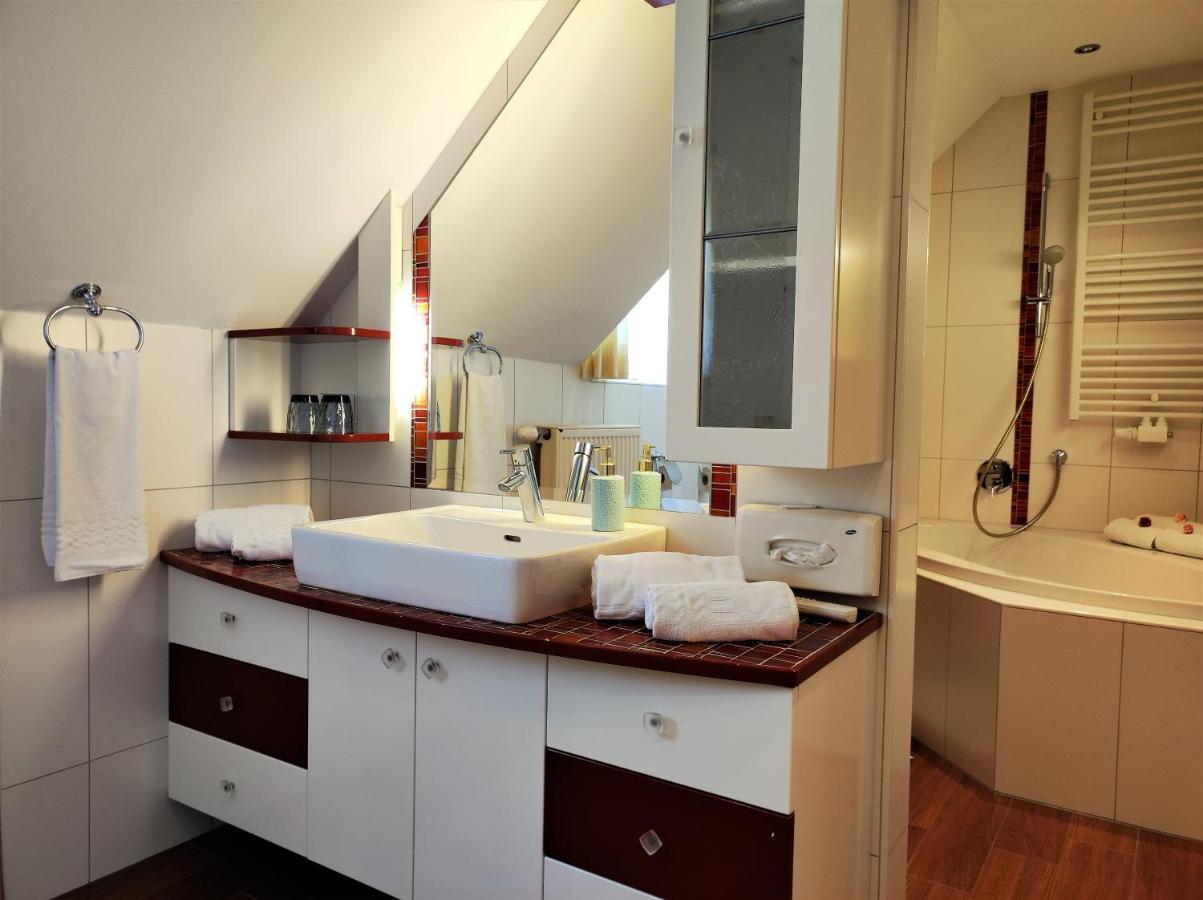 Seehotel Princes Sankt Kanzian am Klopeiner See ภายนอก รูปภาพ